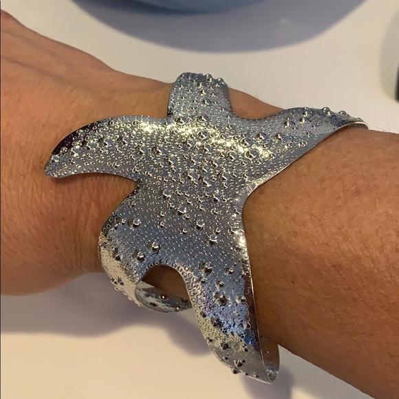Silver Tone Starfish Cuff | Bangle Bracelet - Picture 7 of 8